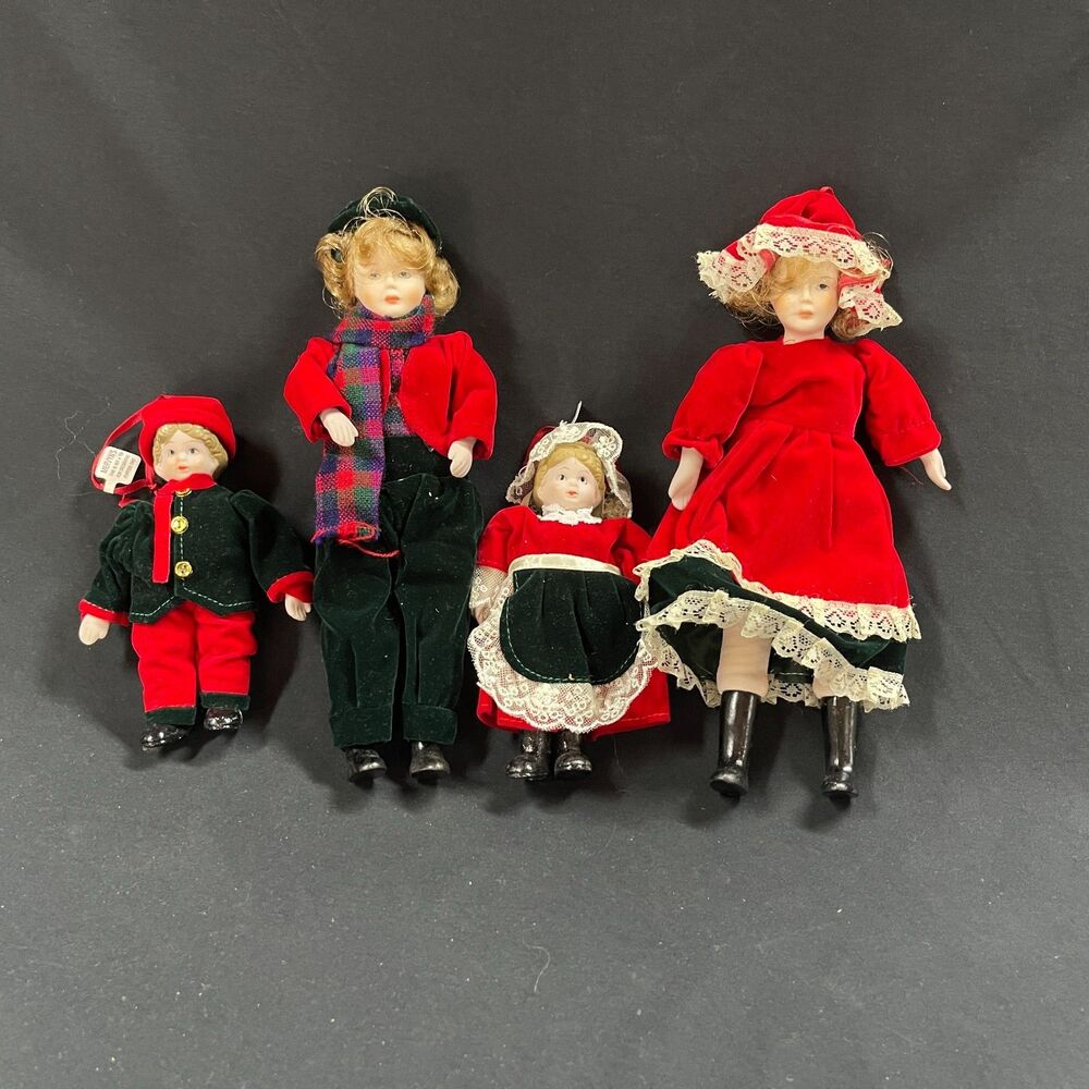 Christmas Holiday Family of 4 from Mervyns Dept Store